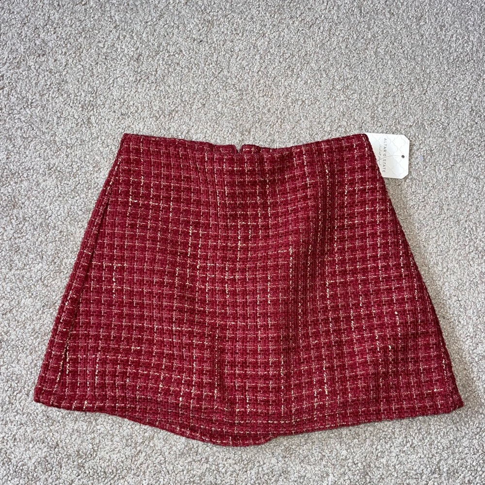 Chic Red Tweed Skirt